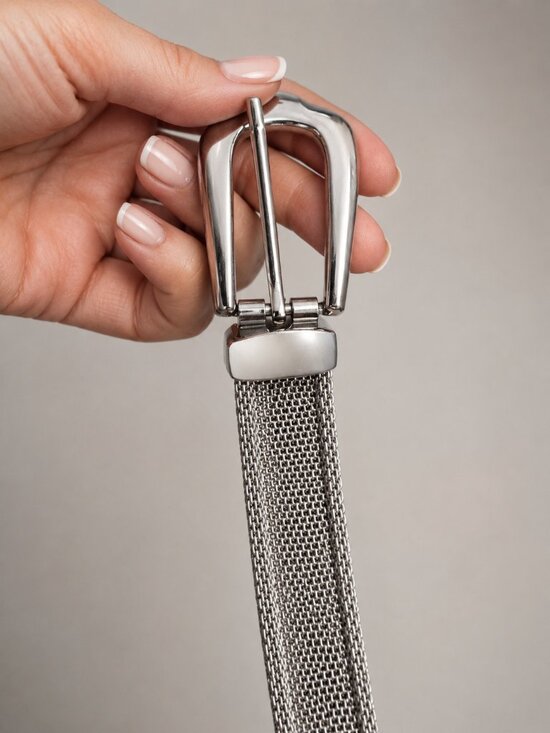 NEW Silver Mesh Metal Belt Sculptural Buckle Quiet Luxury Statement Belt 34\